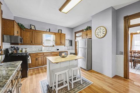 Tiny photo for 845 Hurd Avenue, Findlay, OH 45840 (MLS # 10004250)