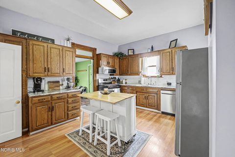 Tiny photo for 845 Hurd Avenue, Findlay, OH 45840 (MLS # 10004250)