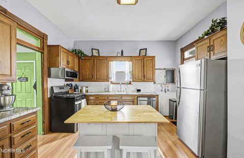 Tiny photo for 845 Hurd Avenue, Findlay, OH 45840 (MLS # 10004250)