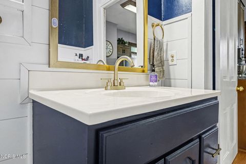 Tiny photo for 845 Hurd Avenue, Findlay, OH 45840 (MLS # 10004250)