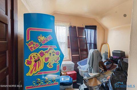 Tiny photo for 616 Thayer Street, Toledo, OH 43609 (MLS # 10001625)