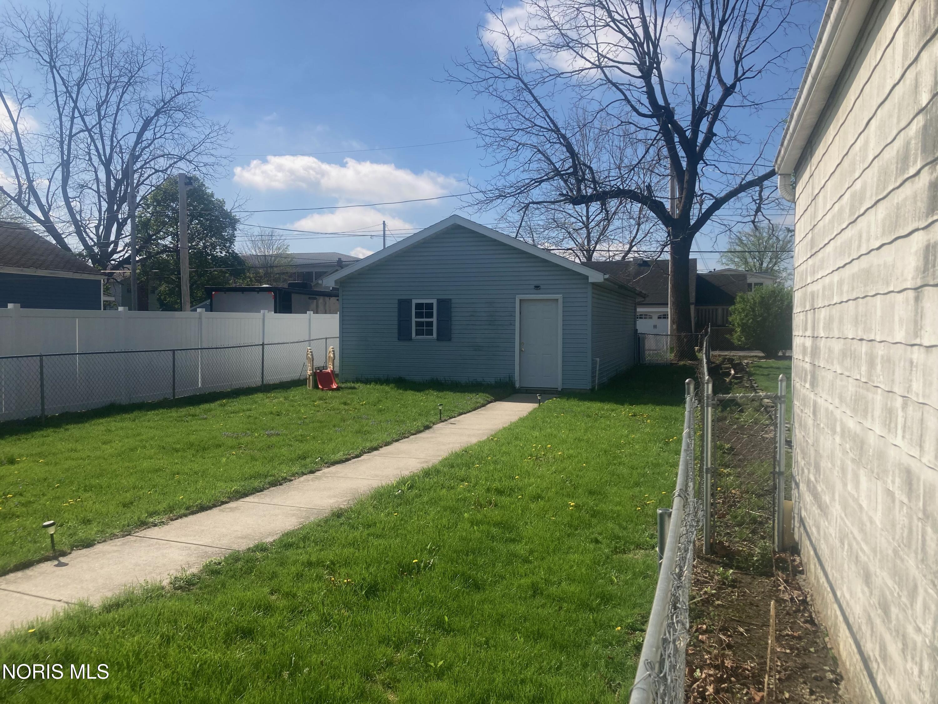 319 Locust Street