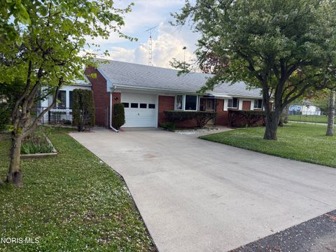Tiny photo for 4210 Stock Avenue, Toledo, OH 43623 (MLS # 10006797)