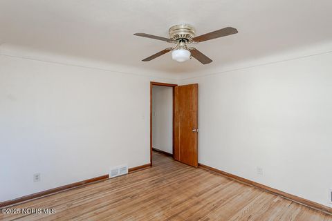 Tiny photo for 3610 Dean Avenue, Toledo, OH 43608 (MLS # 10000222)