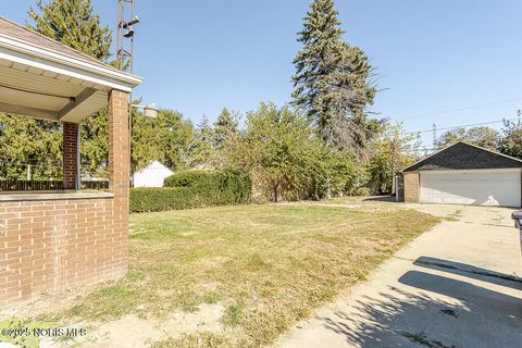Tiny photo for 3610 Dean Avenue, Toledo, OH 43608 (MLS # 10000222)