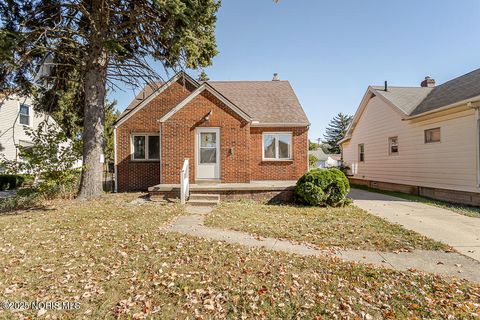 Photo of 3610 Dean Avenue, Toledo, OH 43608 (MLS # 10000222)