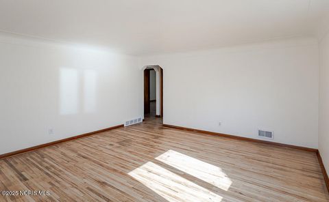 Tiny photo for 3610 Dean Avenue, Toledo, OH 43608 (MLS # 10000222)