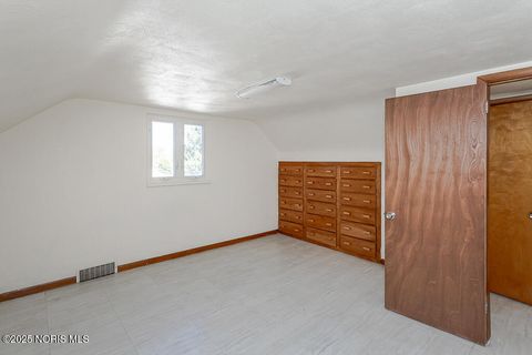 Tiny photo for 3610 Dean Avenue, Toledo, OH 43608 (MLS # 10000222)