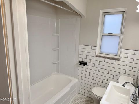 Tiny photo for 540 Southover Road, Toledo, OH 43612 (MLS # 10007928)
