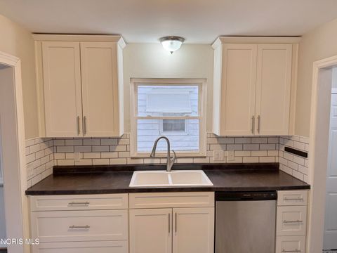 Tiny photo for 540 Southover Road, Toledo, OH 43612 (MLS # 10007928)