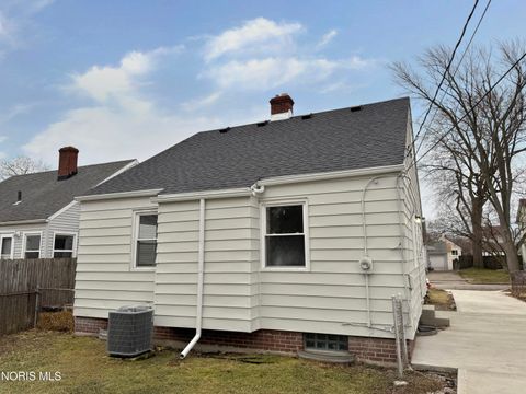 Tiny photo for 540 Southover Road, Toledo, OH 43612 (MLS # 10007928)