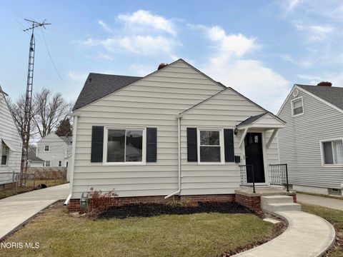 Photo of 540 Southover Road, Toledo, OH 43612 (MLS # 10007928)