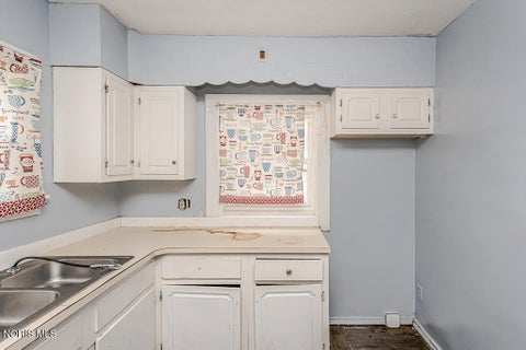 Tiny photo for 1838 Berdan Avenue, Toledo, OH 43613 (MLS # 10014372)