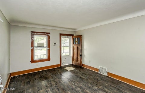 Tiny photo for 1838 Berdan Avenue, Toledo, OH 43613 (MLS # 10014372)