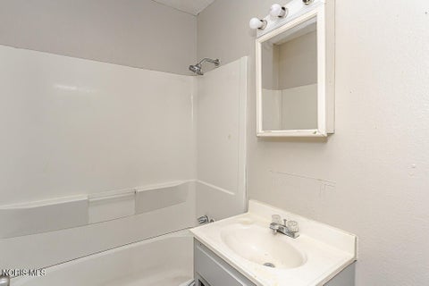 Tiny photo for 1838 Berdan Avenue, Toledo, OH 43613 (MLS # 10014372)