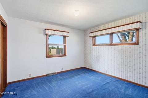 Tiny photo for 2033 W Sandusky Street, Findlay, OH 45840 (MLS # 10012322)