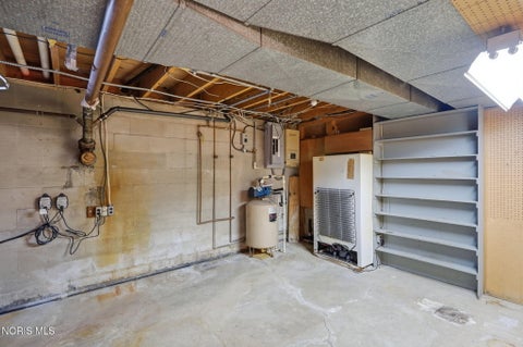 Tiny photo for 2033 W Sandusky Street, Findlay, OH 45840 (MLS # 10012322)
