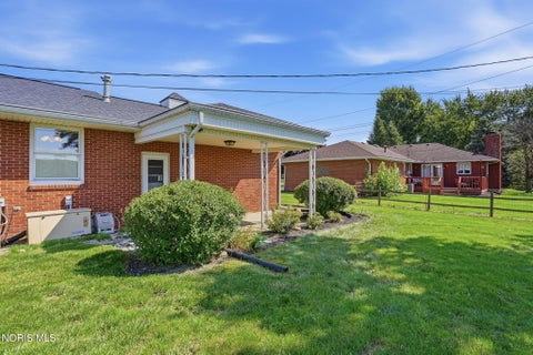 Tiny photo for 2033 W Sandusky Street, Findlay, OH 45840 (MLS # 10012322)