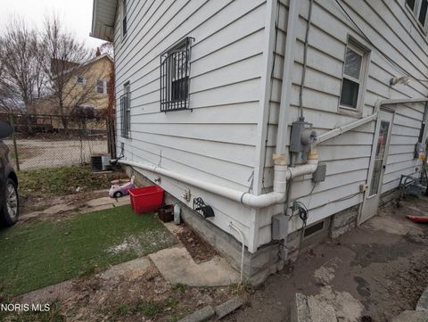 Tiny photo for 511 S Detroit Avenue, Toledo, OH 43609 (MLS # 10005198)