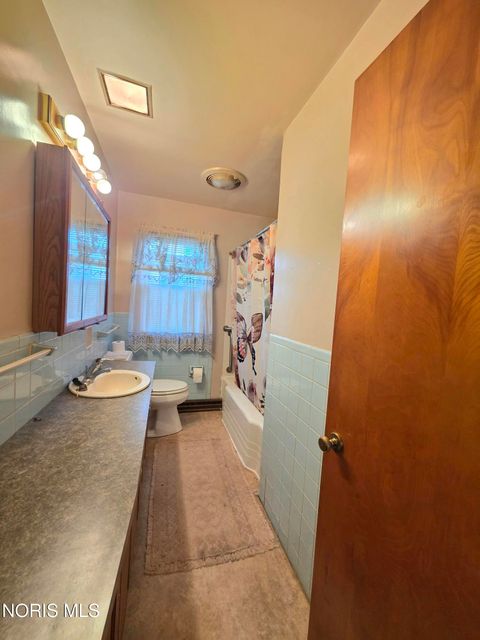 Tiny photo for 711 Natlin Drive, Fostoria, OH 44830 (MLS # 10005596)