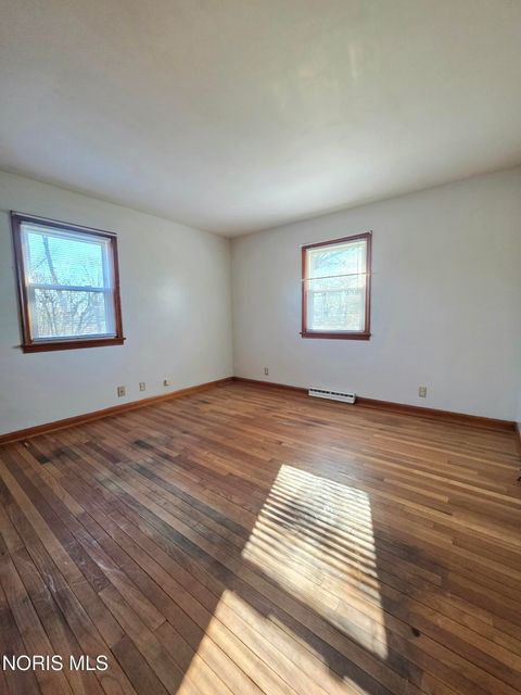 Tiny photo for 711 Natlin Drive, Fostoria, OH 44830 (MLS # 10005596)