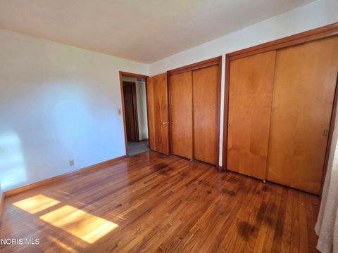 Tiny photo for 711 Natlin Drive, Fostoria, OH 44830 (MLS # 10005596)