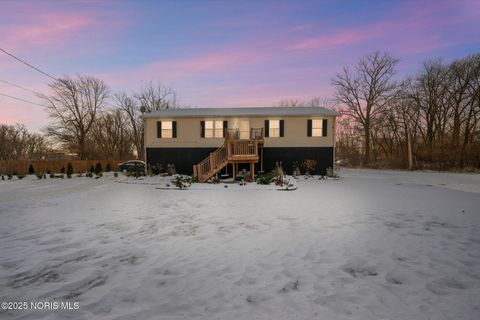 Tiny photo for 645 Clubhouse Road, Curtice, OH 43412 (MLS # 10002024)