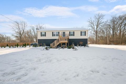Tiny photo for 645 Clubhouse Road, Curtice, OH 43412 (MLS # 10002024)