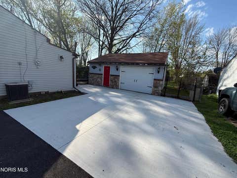 Tiny photo for 5927 Greenacre Road, Toledo, OH 43615 (MLS # 10009229)