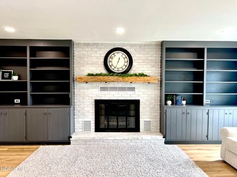 Tiny photo for 888 Sandalwood Road, Perrysburg, OH 43551 (MLS # 10007442)