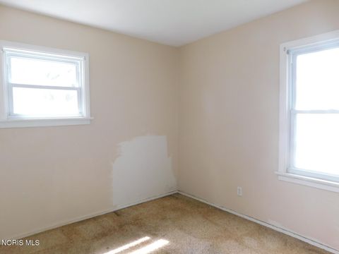 Tiny photo for 3235 Beaumont Drive, Toledo, OH 43608 (MLS # 10008299)