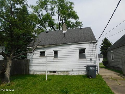 Tiny photo for 3235 Beaumont Drive, Toledo, OH 43608 (MLS # 10008299)