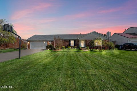Photo of 3159 Pickle Road, Oregon, OH 43616 (MLS # 10007017)
