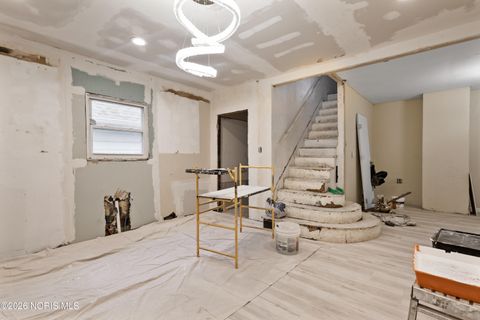 Tiny photo for 510 Paine Avenue, Toledo, OH 43605 (MLS # 10003455)