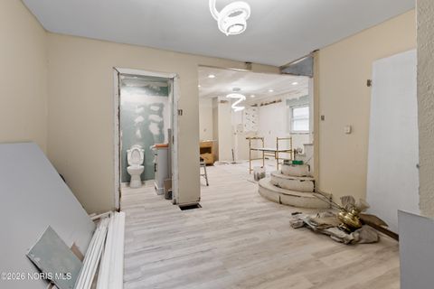 Tiny photo for 510 Paine Avenue, Toledo, OH 43605 (MLS # 10003455)