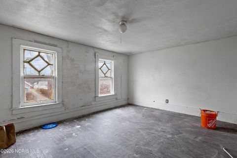 Tiny photo for 510 Paine Avenue, Toledo, OH 43605 (MLS # 10003455)