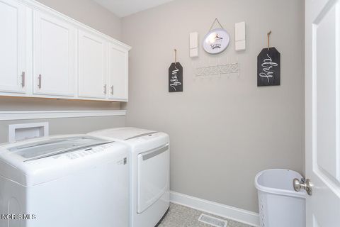 Tiny photo for 1709 Township Rd Ef, Swanton, OH 43558 (MLS # 10005133)