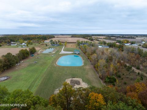 Tiny photo for 22585 Defiance-paulding County Line Road, Defiance, OH 43512 (MLS # 10000228)