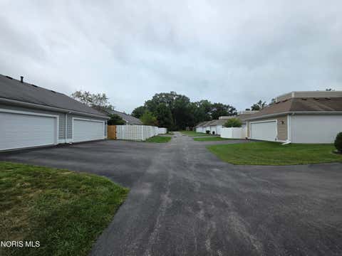 Tiny photo for 2363 Mckivett Drive, Toledo, OH 43615 (MLS # 10011898)