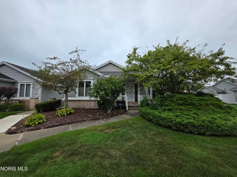 Photo of 2363 Mckivett Drive, Toledo, OH 43615 (MLS # 10011898)