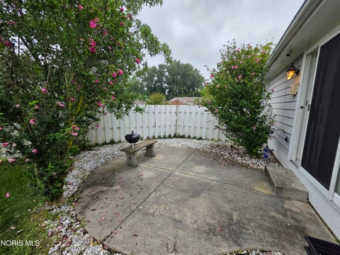 Tiny photo for 2363 Mckivett Drive, Toledo, OH 43615 (MLS # 10011898)