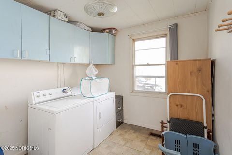 Tiny photo for 439 Erie Court, Port Clinton, OH 43452 (MLS # 10000968)