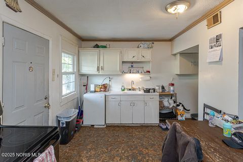 Tiny photo for 439 Erie Court, Port Clinton, OH 43452 (MLS # 10000968)