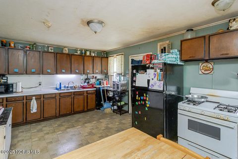 Tiny photo for 439 Erie Court, Port Clinton, OH 43452 (MLS # 10000968)