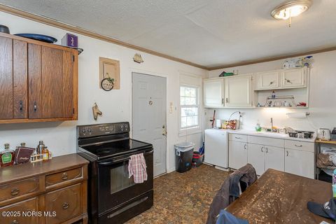 Tiny photo for 439 Erie Court, Port Clinton, OH 43452 (MLS # 10000968)