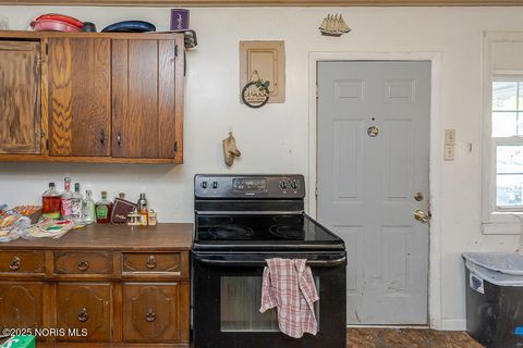 Tiny photo for 439 Erie Court, Port Clinton, OH 43452 (MLS # 10000968)