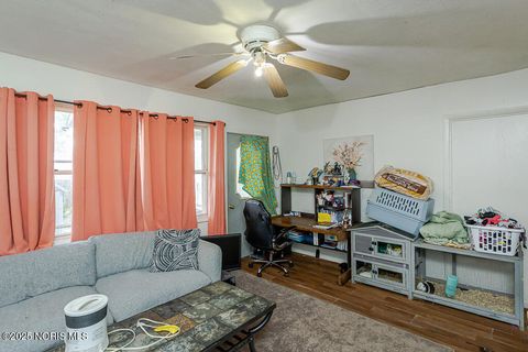 Tiny photo for 439 Erie Court, Port Clinton, OH 43452 (MLS # 10000968)