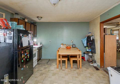 Tiny photo for 439 Erie Court, Port Clinton, OH 43452 (MLS # 10000968)