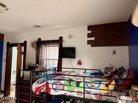 Tiny photo for 640 Center Street, Findlay, OH 45840 (MLS # 10004233)