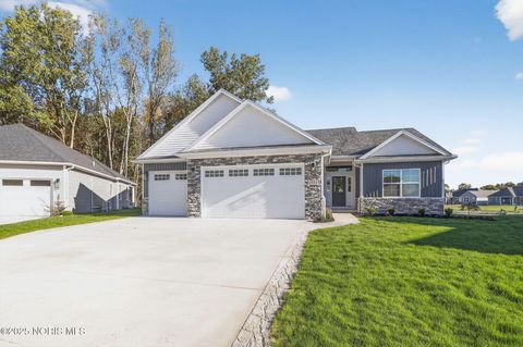 Photo of 6951 Red Stag Court, Whitehouse, OH 43571 (MLS # 10000258)